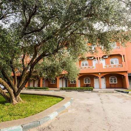 Complexe El Bassatine Hotel Beni Mellal Exterior photo