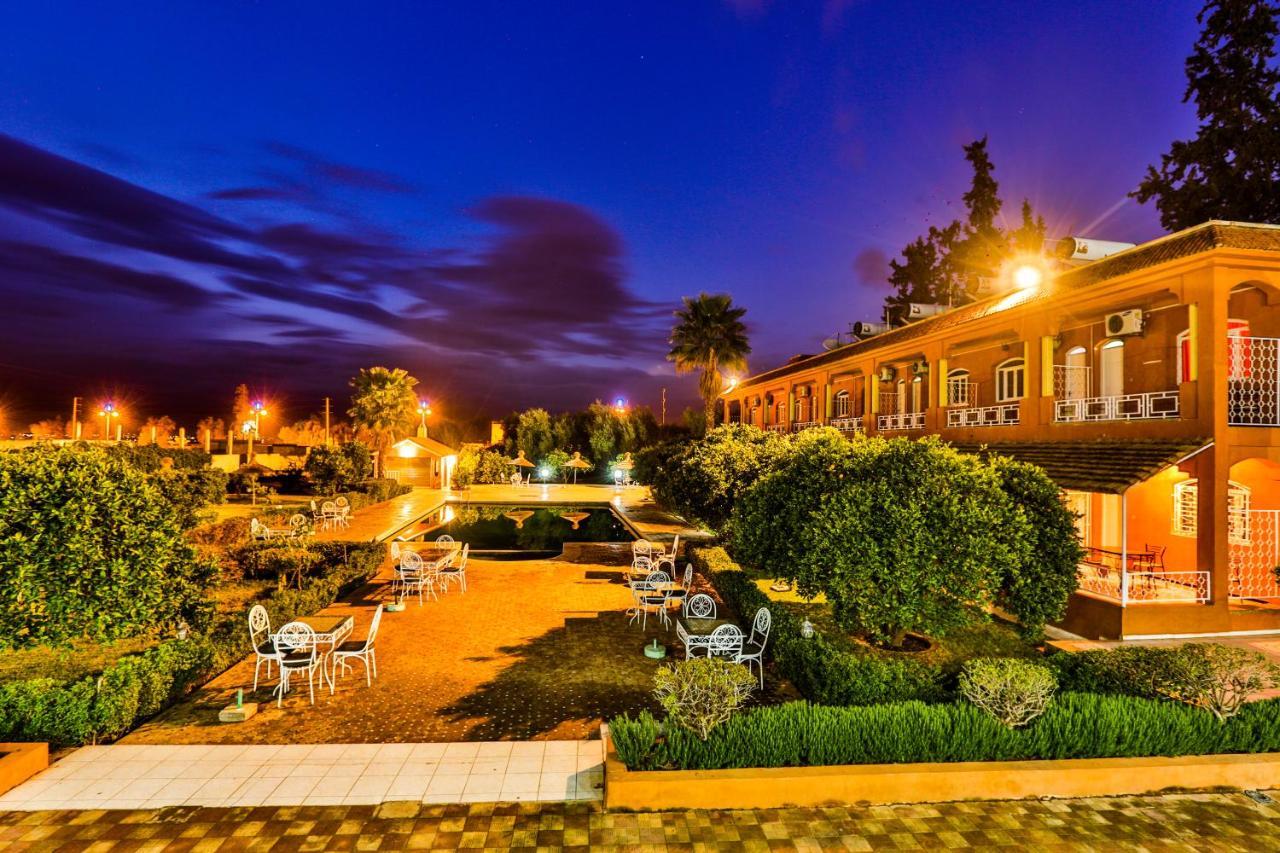 Complexe El Bassatine Hotel Beni Mellal Exterior photo