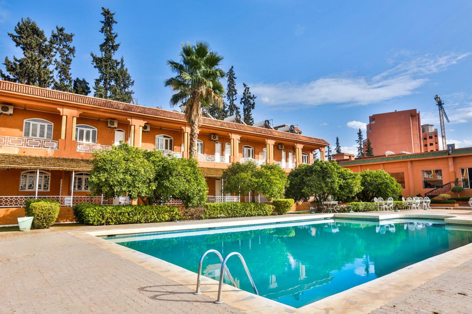 Complexe El Bassatine Hotel Beni Mellal Exterior photo